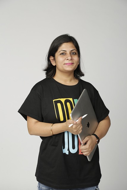 Elena Richter CEO and co-founder of DataMind AI professional portrait